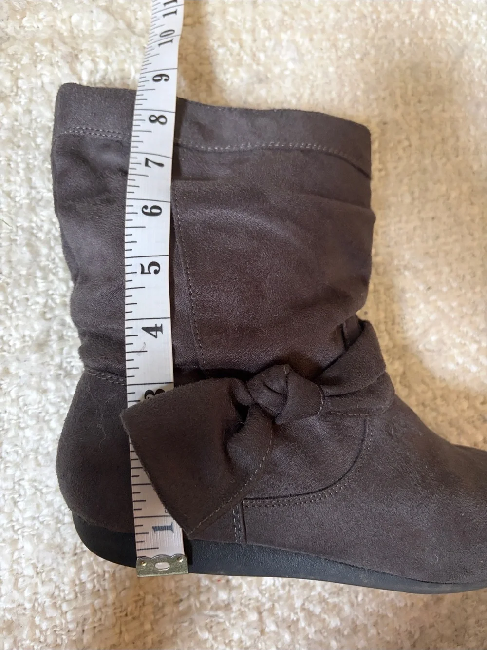🎀 REPORT WOMENS SIZE 8 GRAY SUEDED BOOTIES